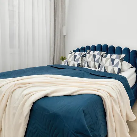 Calm & Functional In With Smarttv And Place For Remote Work By Renters * Lublin