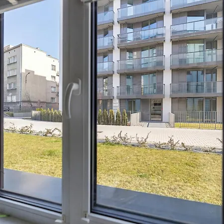 Calm & Functional In With Smarttv And Place For Remote Work By Renters Lublin