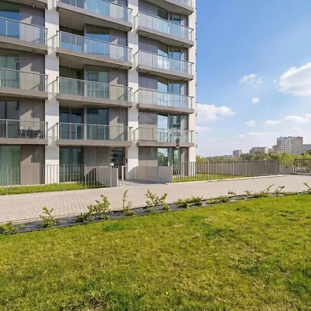 Apartamento Calm & Functional In With Smarttv And Place For Remote Work By Renters *